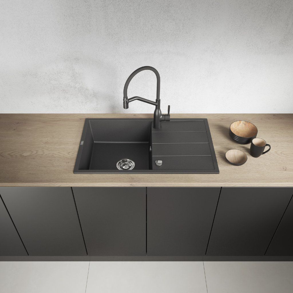 Detail čierneho matného granitového povrchu Laveo Wolin odolnosť